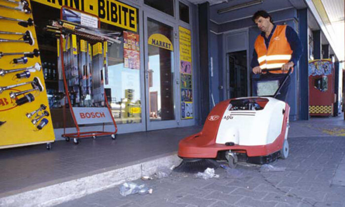 ALFA E RCM balayeuse accompagnante, image 10