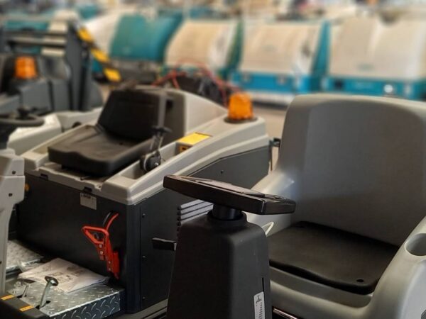 Où assurer l'entretien de mon autolaveuse à Orly (94) ?
