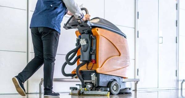 COMMENT FONCTIONNE UNE AUTOLAVEUSE ?
