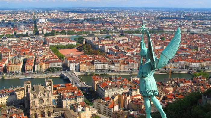 matériel de nettoyage à lyon