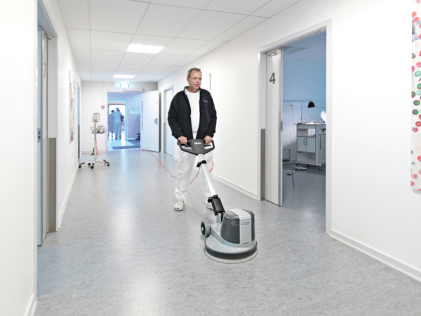 monobrosse pour nettoyage sols à Lyon (69)