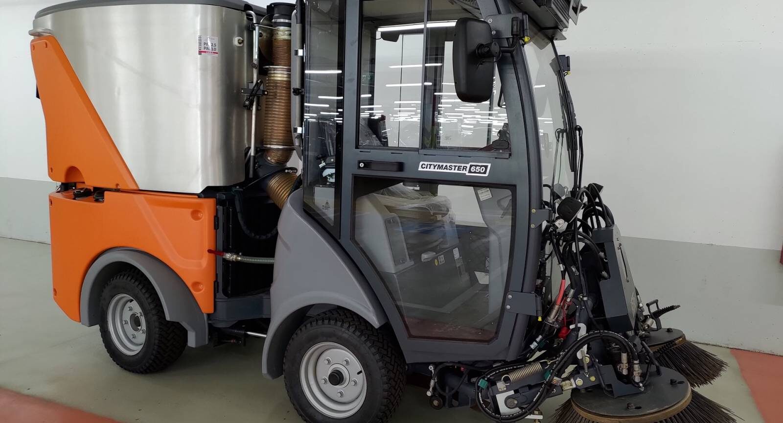 Entretenir une balayeuse industrielle de manière efficace